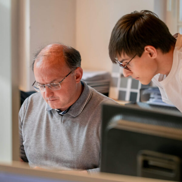 HW_Workplace_Q-2k-1365 HW_Workplace_Q-2k-1365